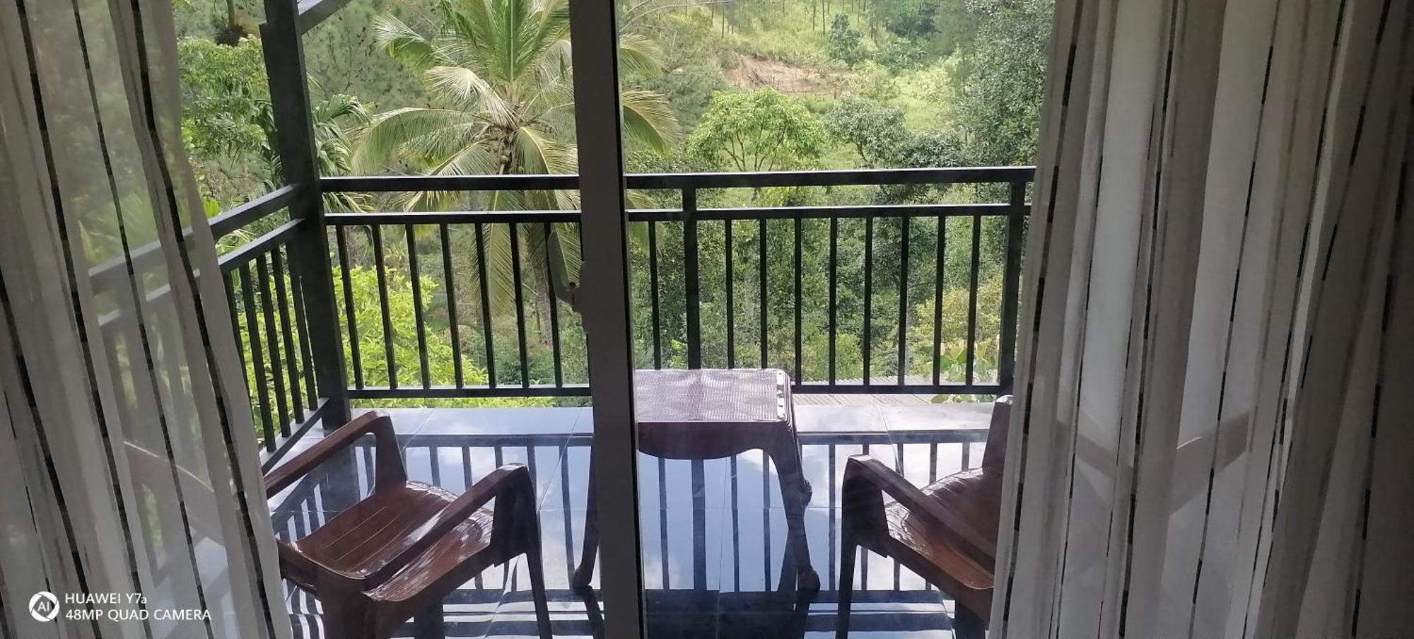 Isuru Homestay Ella Exterior foto